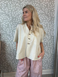 Load image into Gallery viewer, Mary Shirt offwhite