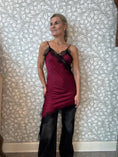 Load image into Gallery viewer, Lace dress bordeaux