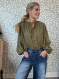 Load image into Gallery viewer, Kari Shirt army