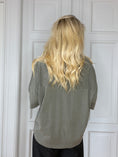 Load image into Gallery viewer, Paula t-shirt Dusty green