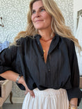 Load image into Gallery viewer, Boho Shirt Black