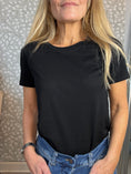 Load image into Gallery viewer, Black tee