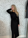 Load image into Gallery viewer, Knot dress Black