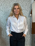 Load image into Gallery viewer, Pearl Shirt White