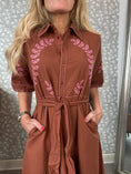 Load image into Gallery viewer, Shirt dress Brown