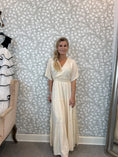 Load image into Gallery viewer, Uncha dress creme