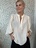 Load image into Gallery viewer, Sila Blouse