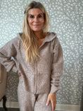 Load image into Gallery viewer, Knit hoodie beige