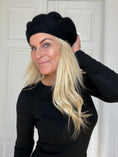 Load image into Gallery viewer, Cashmere Barret Black
