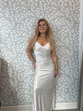 Load image into Gallery viewer, Dot dress