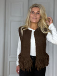 Load image into Gallery viewer, Chile vest Brown