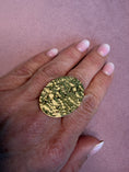 Load image into Gallery viewer, Oval ring
