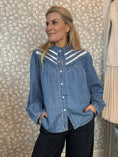 Load image into Gallery viewer, Silje denimshirt blue