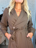 Load image into Gallery viewer, Daisy dress Brown