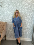 Load image into Gallery viewer, Dipdyed kaftandress blue
