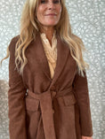 Load image into Gallery viewer, Velvet Jacket Brown