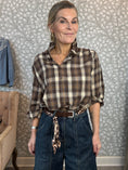 Load image into Gallery viewer, Jenny jeans Blue