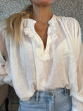 Load image into Gallery viewer, Suro Shirt White