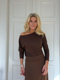 Load image into Gallery viewer, Casy Blouse Brown