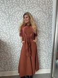 Load image into Gallery viewer, Shirt dress Brown