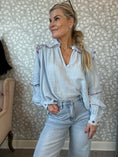 Load image into Gallery viewer, Blue shirt
