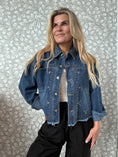 Load image into Gallery viewer, Boho Denimjacket
