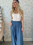 Load image into Gallery viewer, Soft pants Blue
