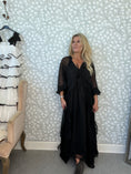 Load image into Gallery viewer, Tilde dress Black
