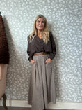 Load image into Gallery viewer, Chekered skirt mini
