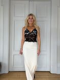 Load image into Gallery viewer, Dinna dress creme/dark Brown
