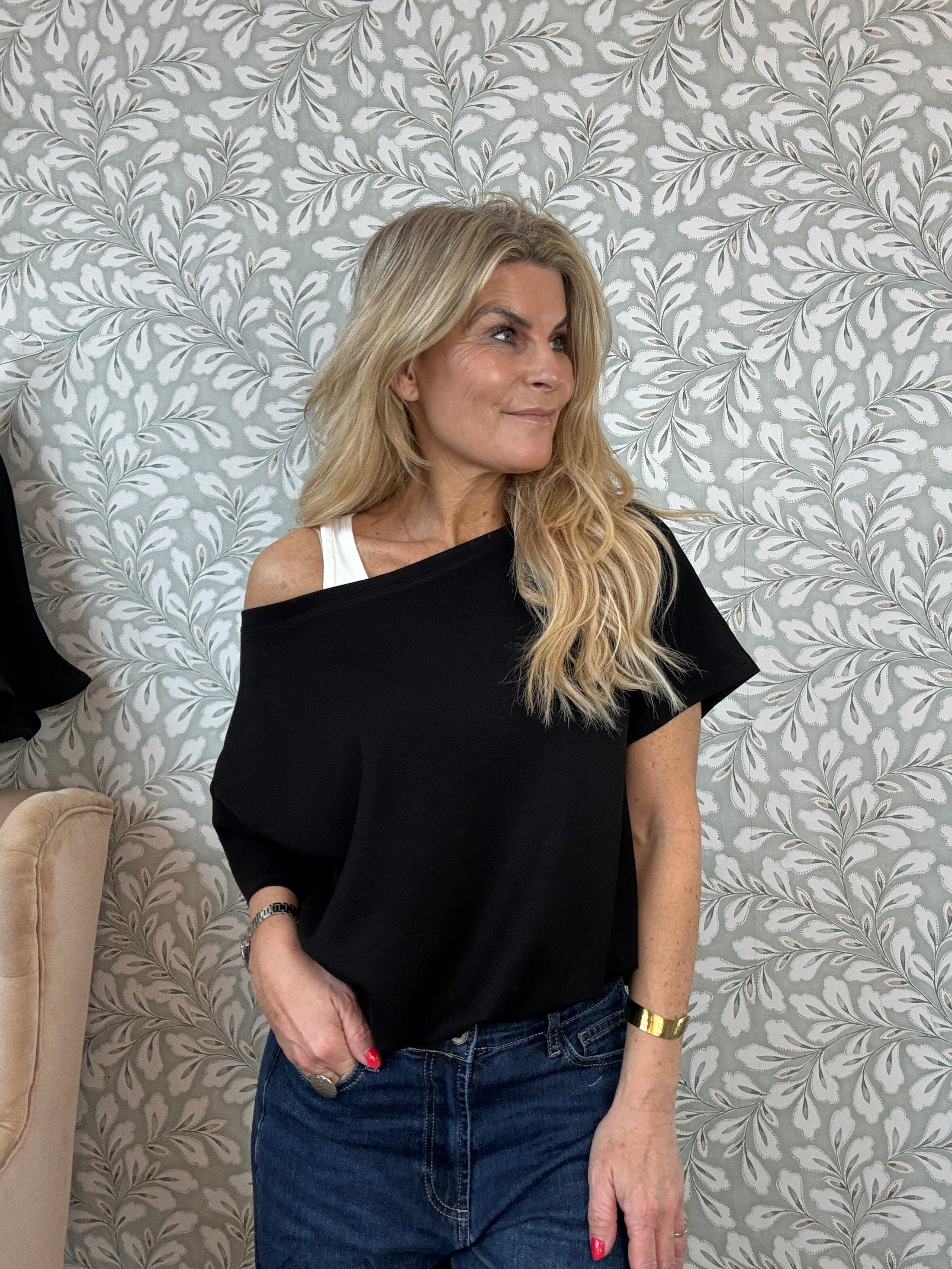 Boxy shirt with top Black