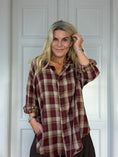 Load image into Gallery viewer, Sari Shirt bordeaux
