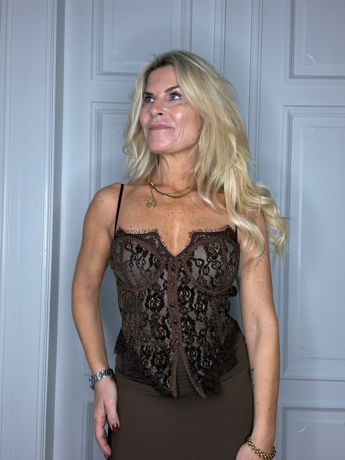 Diva corsage Brown