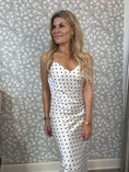 Load image into Gallery viewer, Dot dress
