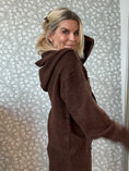 Load image into Gallery viewer, Knit hoodie Brown
