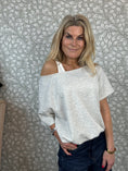 Load image into Gallery viewer, Boxy shirt with top Grey
