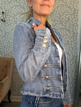 Load image into Gallery viewer, Denim milijakke short blue
