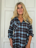 Load image into Gallery viewer, Ree Shirt
