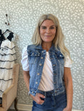 Load image into Gallery viewer, Denim vest
