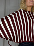 Load image into Gallery viewer, Lola Blouse Plum and creme
