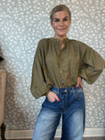 Load image into Gallery viewer, Kari Shirt army

