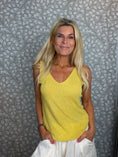 Load image into Gallery viewer, Cille top yellow
