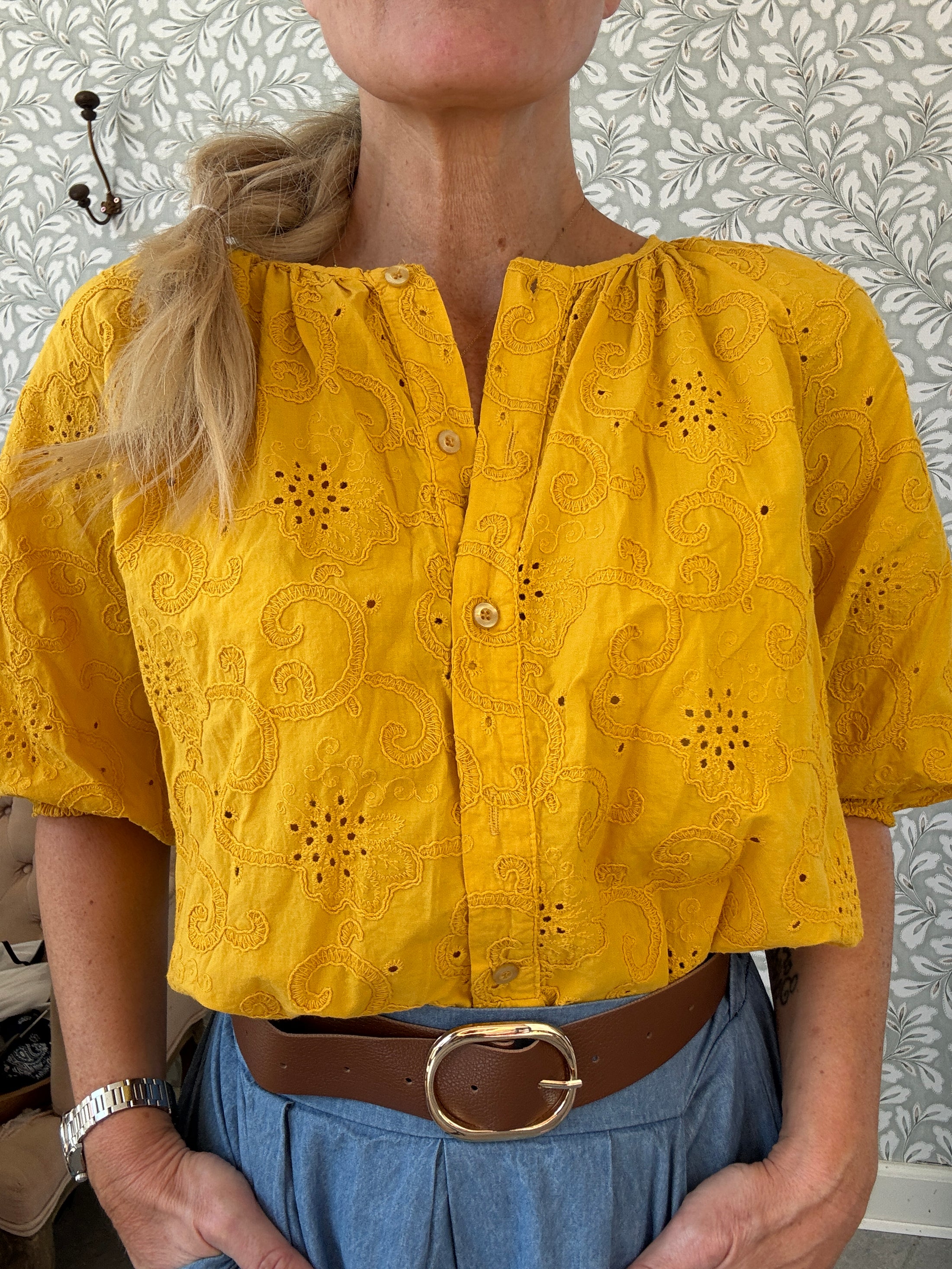 Tyra shirt yellow