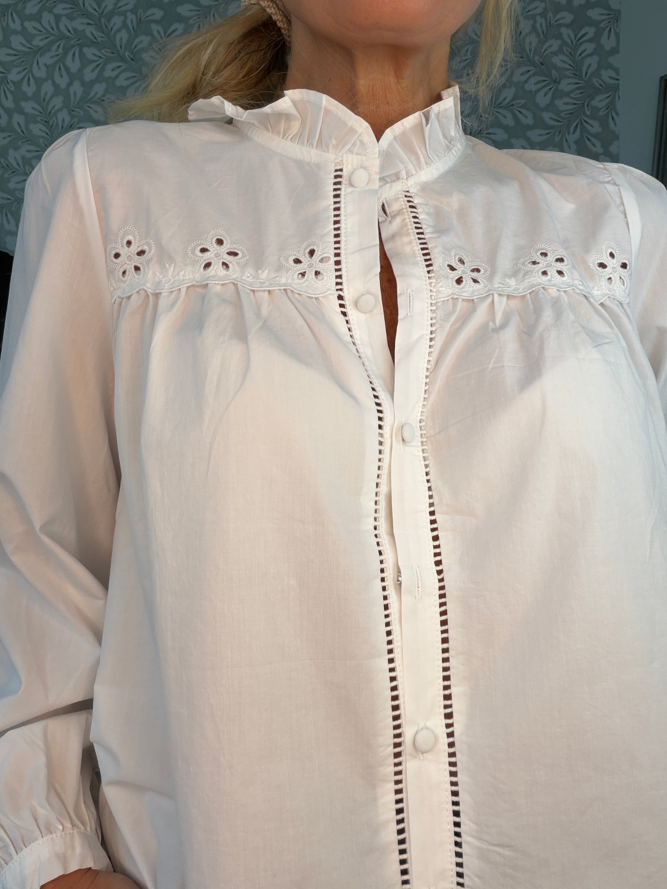 Muno Shirt