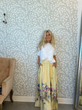 Load image into Gallery viewer, Flower Skirt yellow
