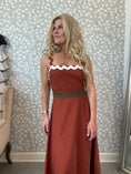 Load image into Gallery viewer, Tess dress Brown
