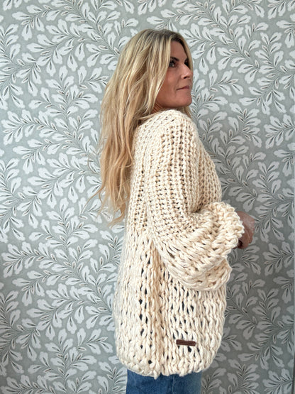 Handmade Knit Offwhite