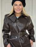 Load image into Gallery viewer, Cille jacket Brown
