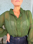Load image into Gallery viewer, Paula shirt green
