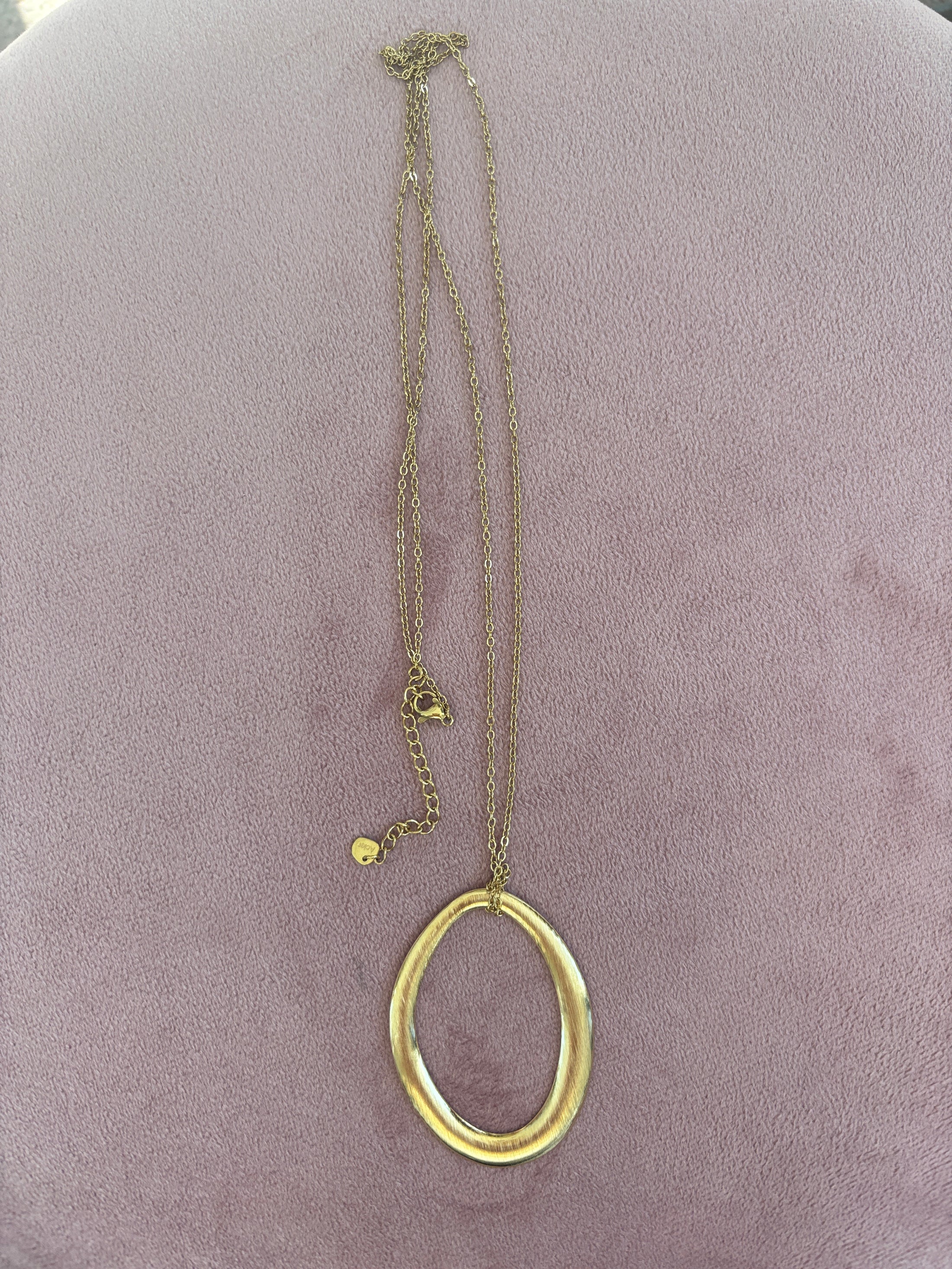 Liva Necklace